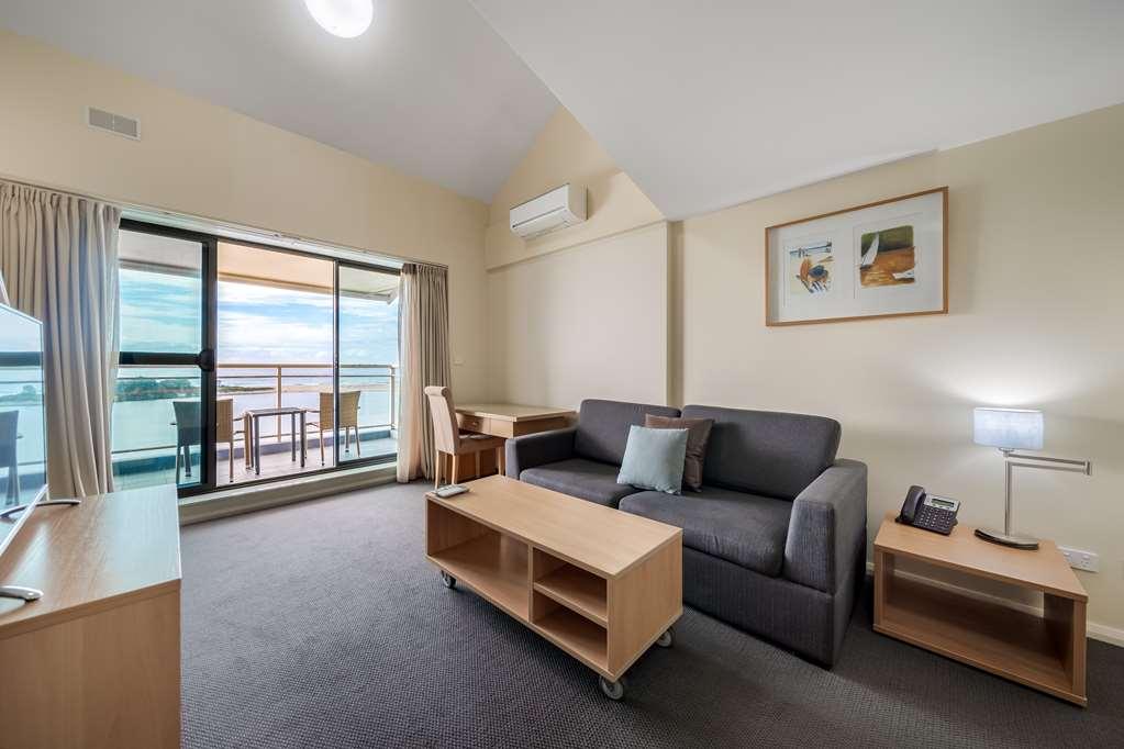 Oaks The Entrance Waterfront Suites Стая снимка